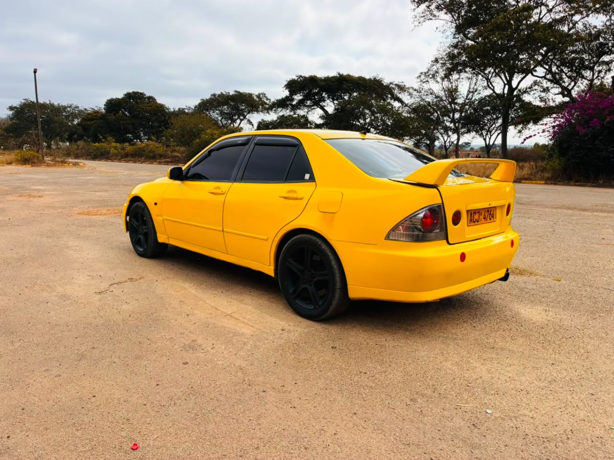 Toyota Altezza 4cylinder Automatic Transmission for sale in Marondera, Mashonaland East, Zimbabwe
